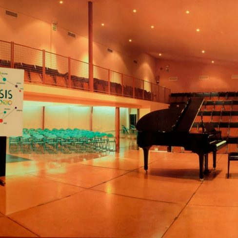 galeria-aulas08-tecnologia-musical-steinberg-cubase-nuendo-waves-audio-mayeusis-composición-canto-piano-jazz-vigo-conservatorio-mayeusis-superior-galicia-formacion-1